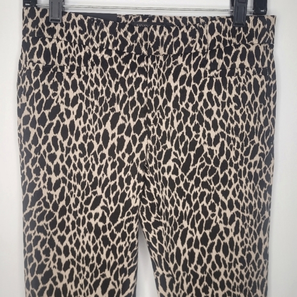 2/$40 🌺 | Banana Republic | Giraffe Print Pants - Picture 4 of 16